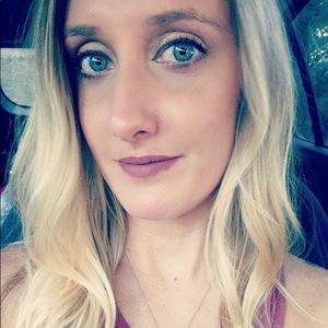 Meet your Posher, Kelli